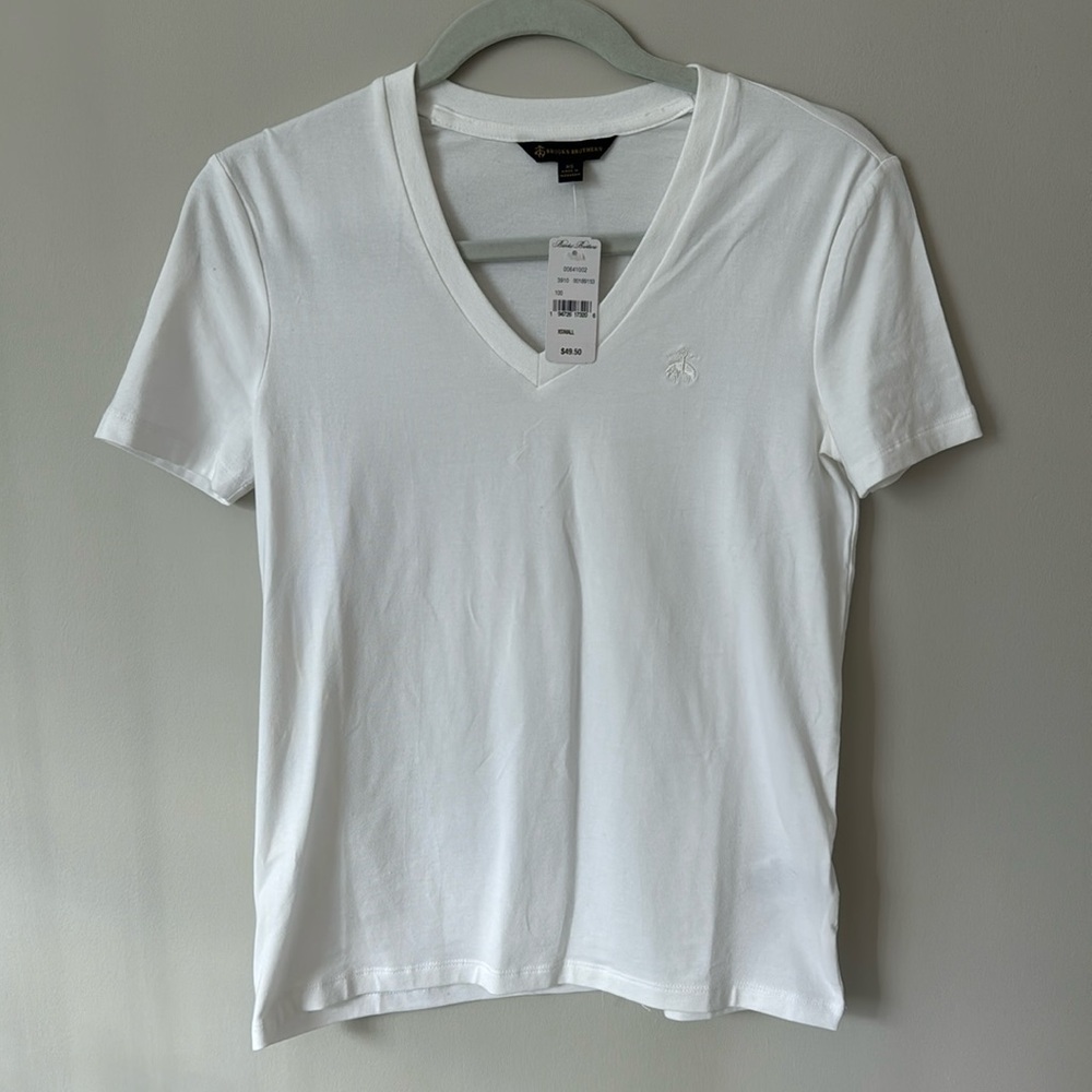 Brooks brothers tshirt